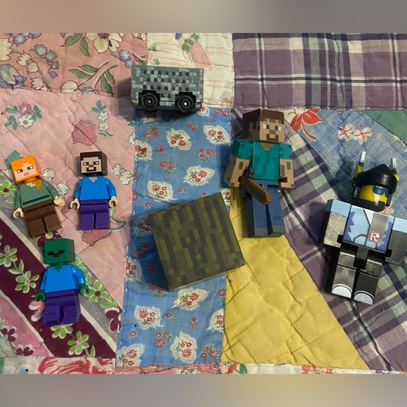 Roblox Litozinnamon Mini Figure & Minecraft mini figures Lego size playset - Picture 6 of 6